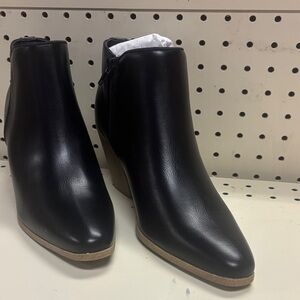 JustFab Black Ankle Booties